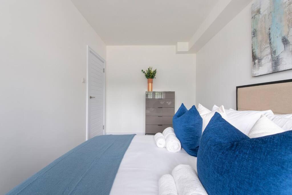 2 Bedroom Modern Urban Sanctuary 1Cc - Cherrydeal London Exterior photo